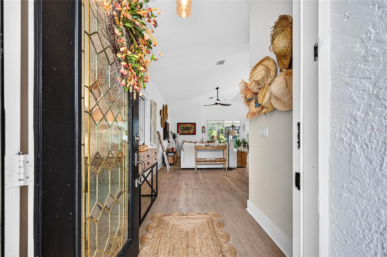 Welcome! Please come in. - 836 CONNEMARA CIR, VENICE