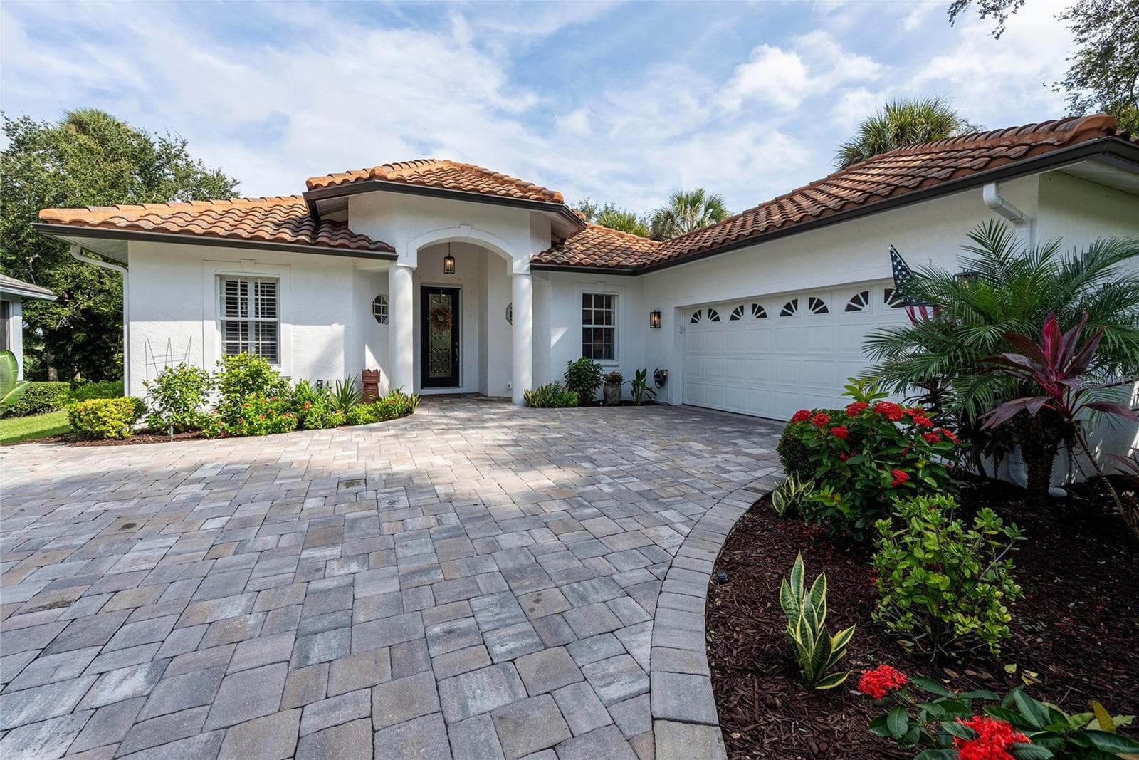Single Family Residence at 836 CONNEMARA CIR, VENICE, photo 21 of 88