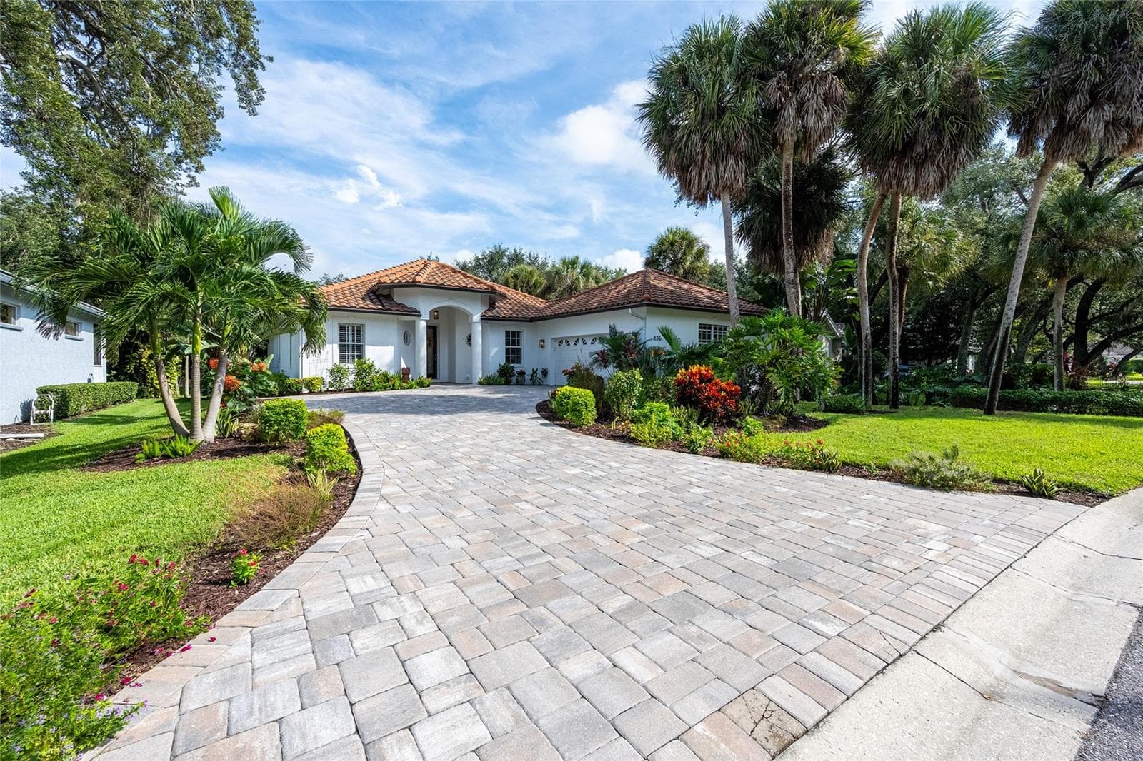 Single Family Residence at 836 CONNEMARA CIR, VENICE, photo 22 of 88