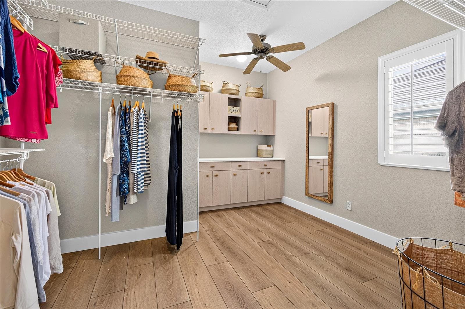 Single Family Residence at 836 CONNEMARA CIR, VENICE, photo 51 of 88