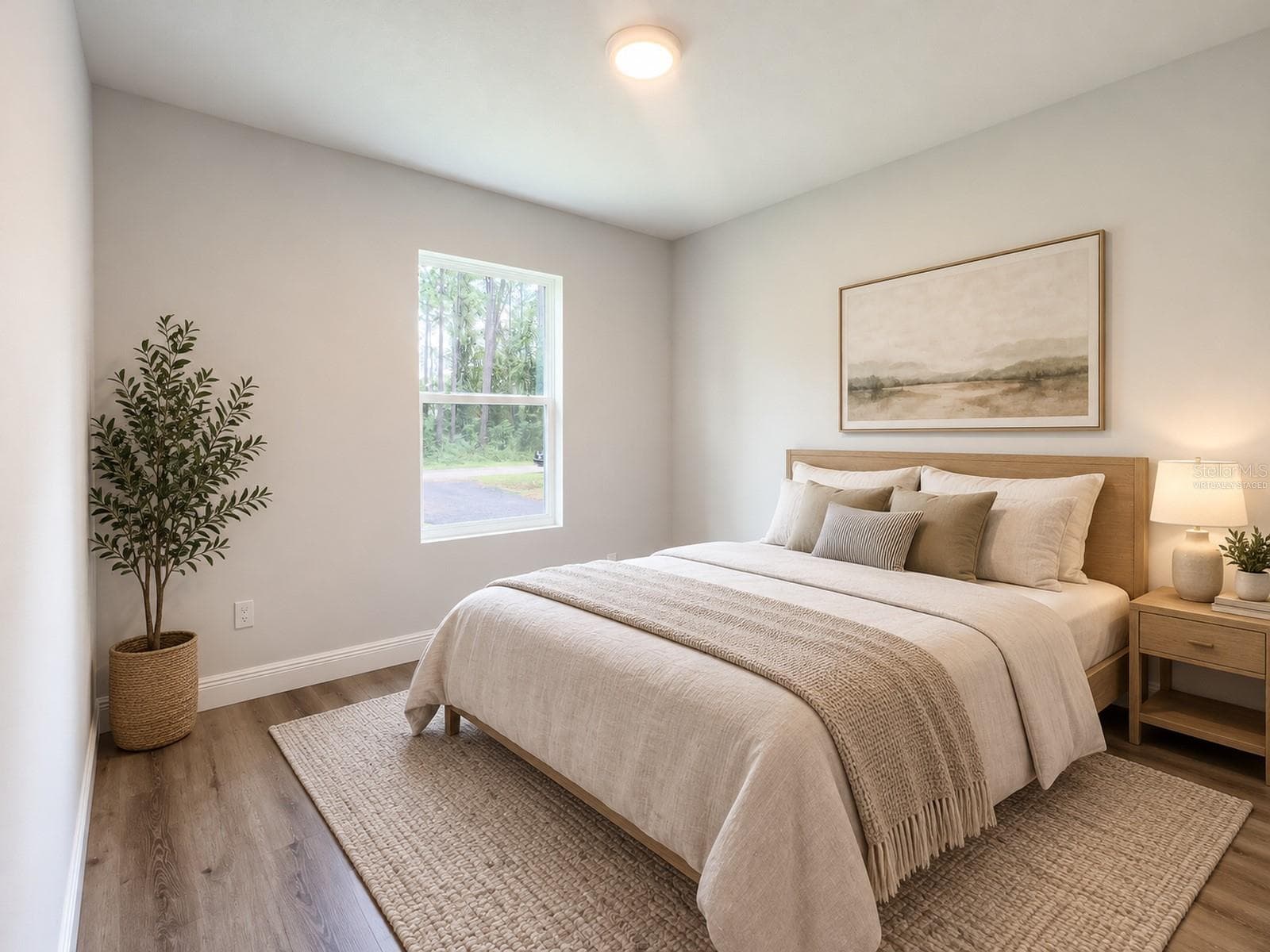 Virtually staged - 979 EAST PKWY, DELAND