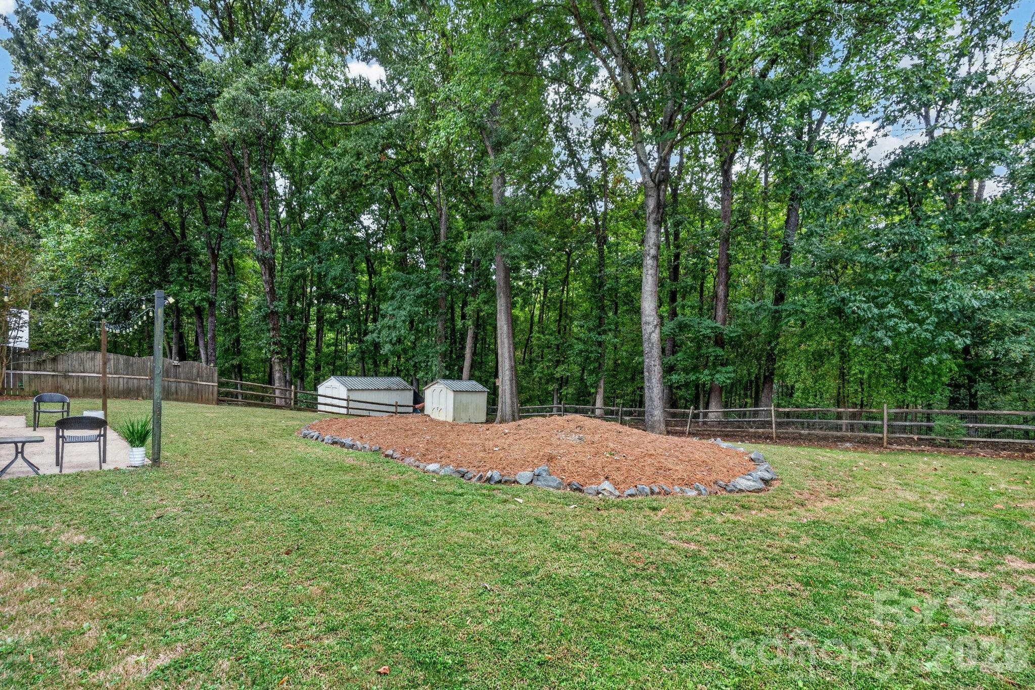 Single Family Residence at 4506 Woods End Lane, Charlotte, photo 32 of 42