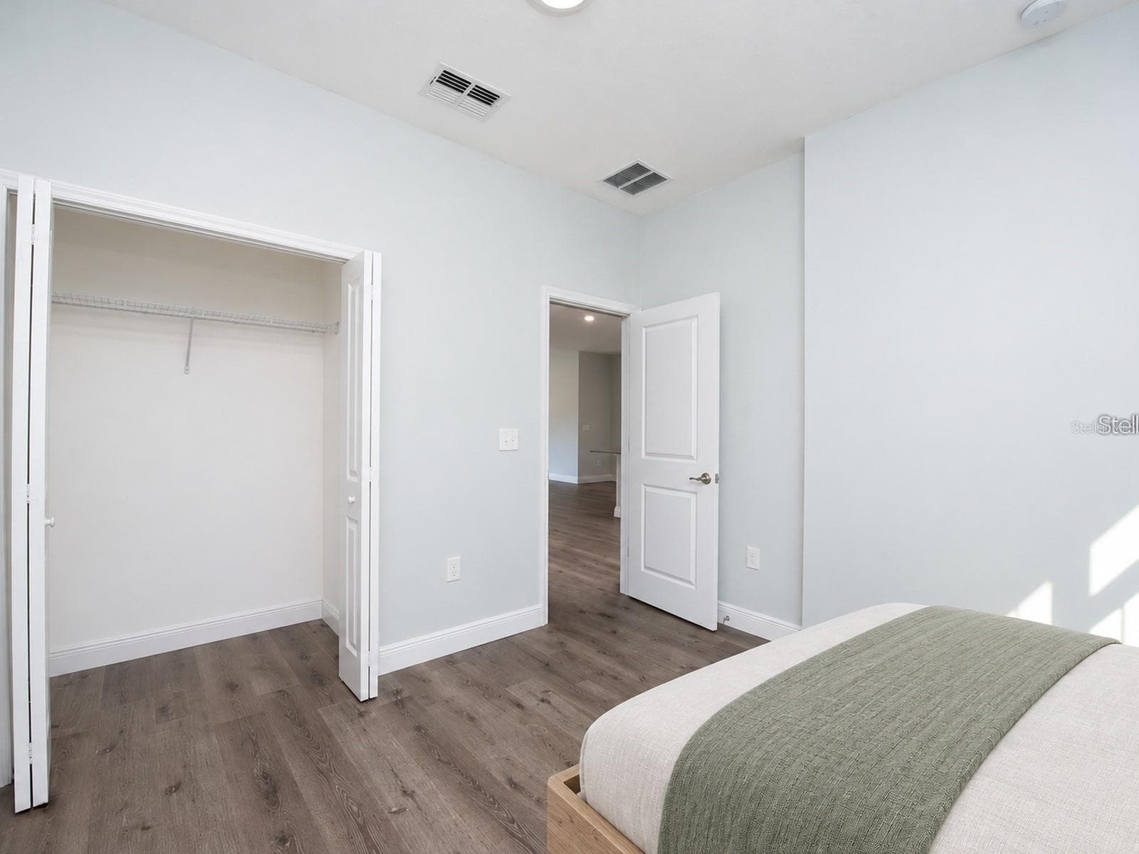 Single Family Residence at 2433 AVENUE F NW, WINTER HAVEN, photo 17 of 22