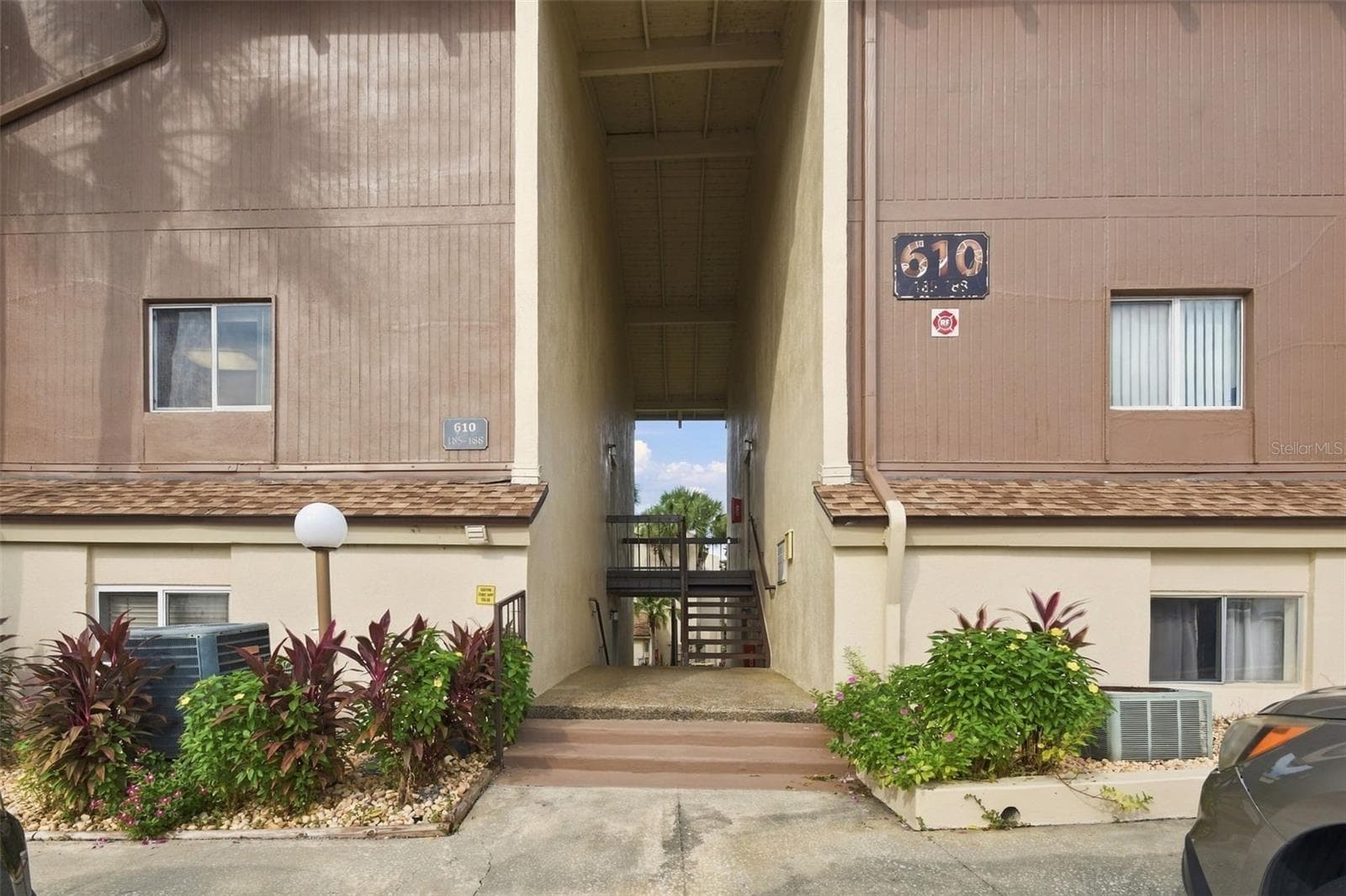 Building 610 - this unit takes up 2nd & 3rd floors - 610 ORANGE DR #188, ALTAMONTE SPRINGS
