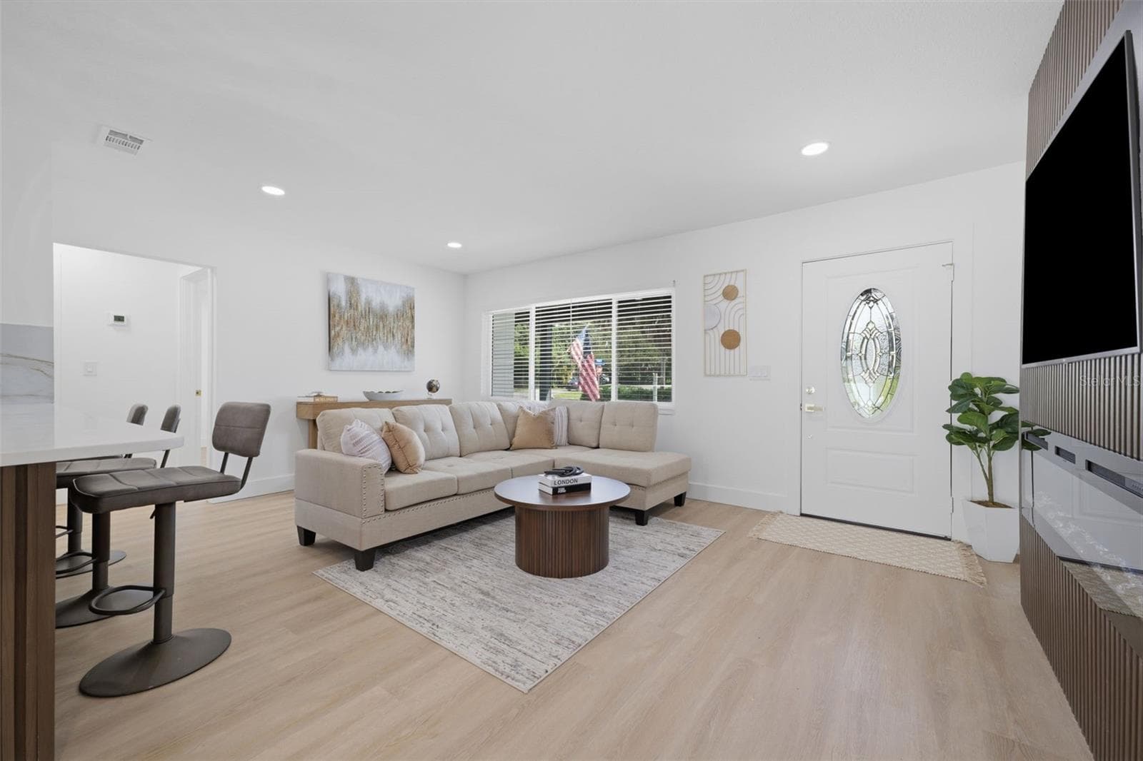 Single Family Residence at 1300 S HILLCREST AVE, CLEARWATER, photo 6 of 53