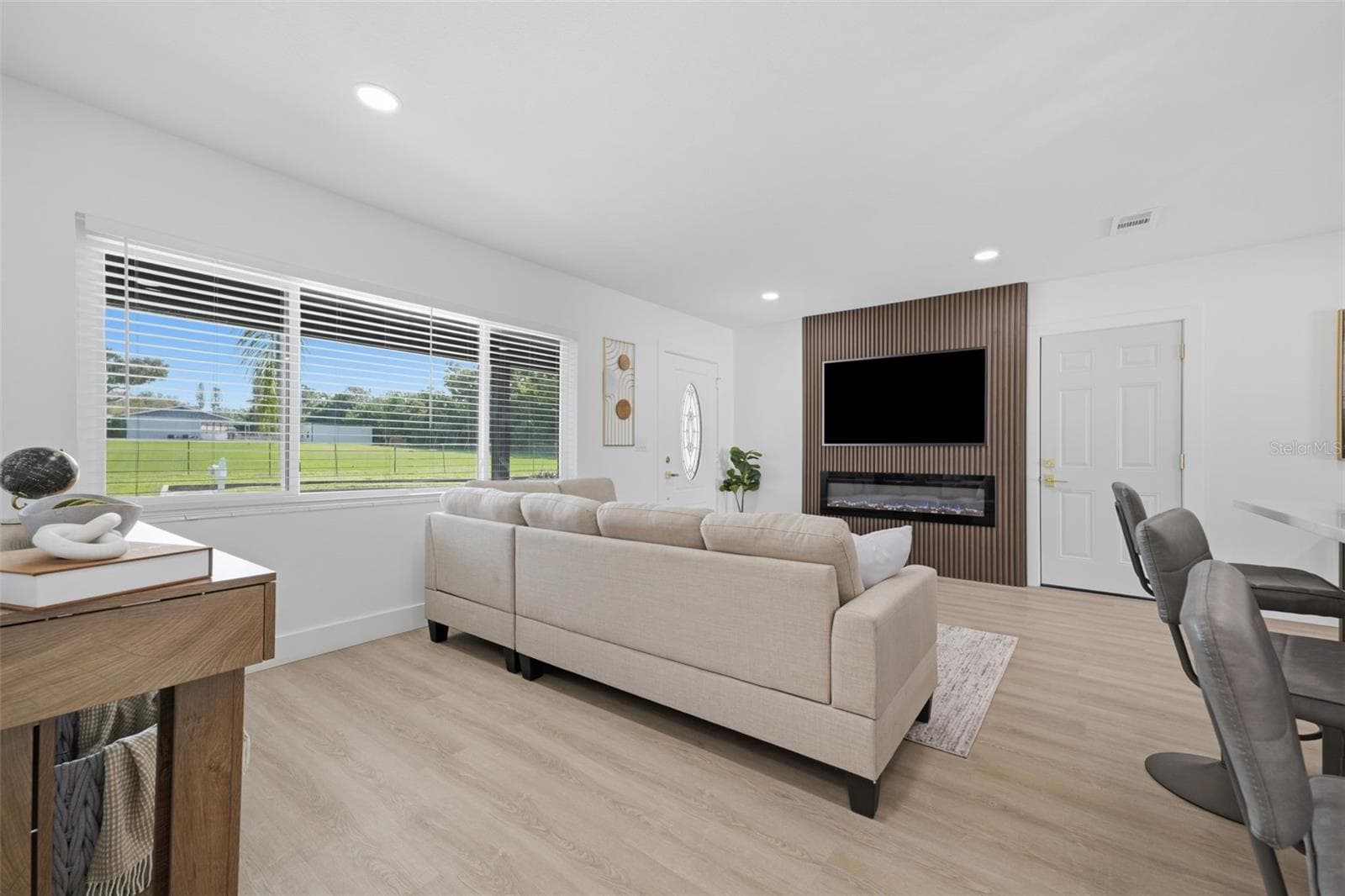 Single Family Residence at 1300 S HILLCREST AVE, CLEARWATER, photo 7 of 53
