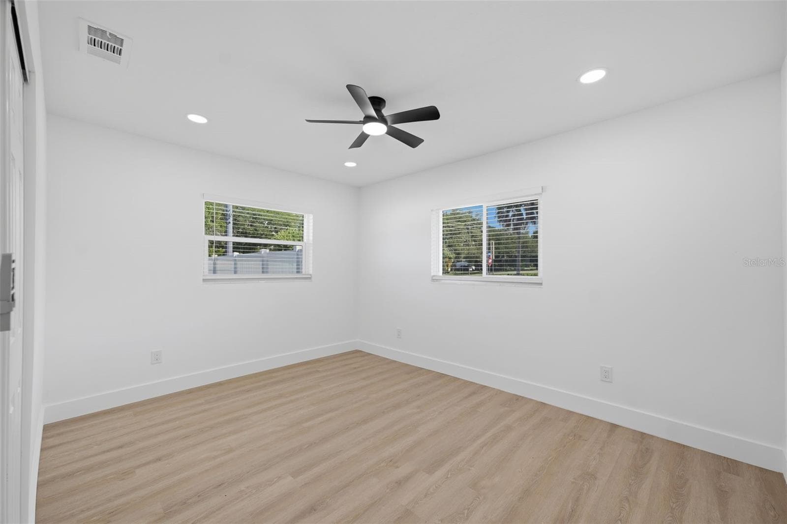 Single Family Residence at 1300 S HILLCREST AVE, CLEARWATER, photo 28 of 53