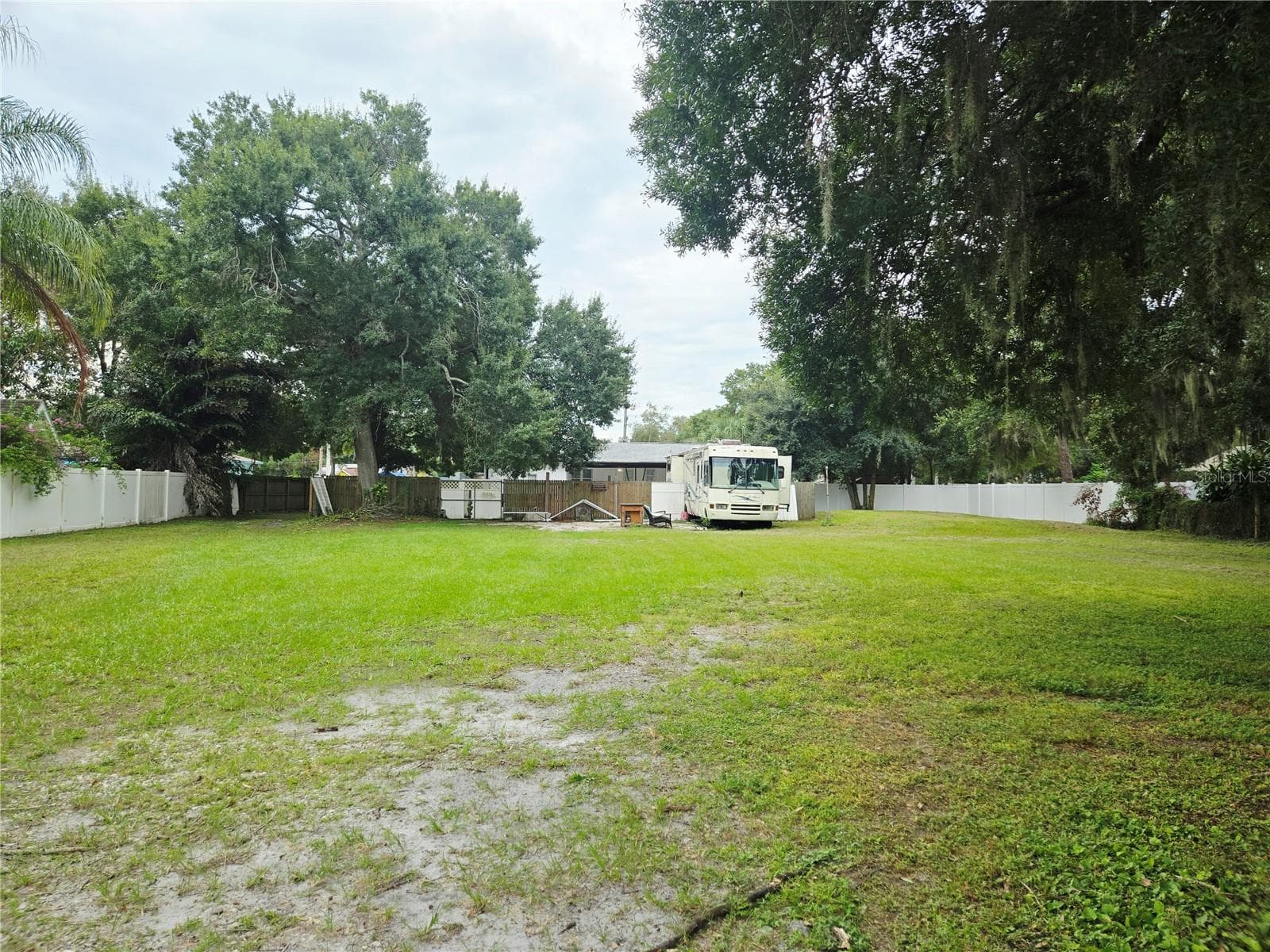 Single Family Residence at 3119 W LAMBRIGHT ST, TAMPA, photo 27 of 28