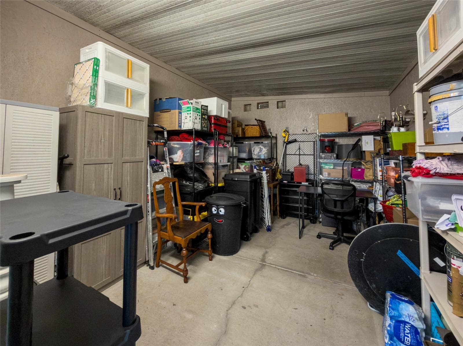 Just think of all the items you can store in this room for FREE! - 6544 LA MESA RD, LAND O LAKES