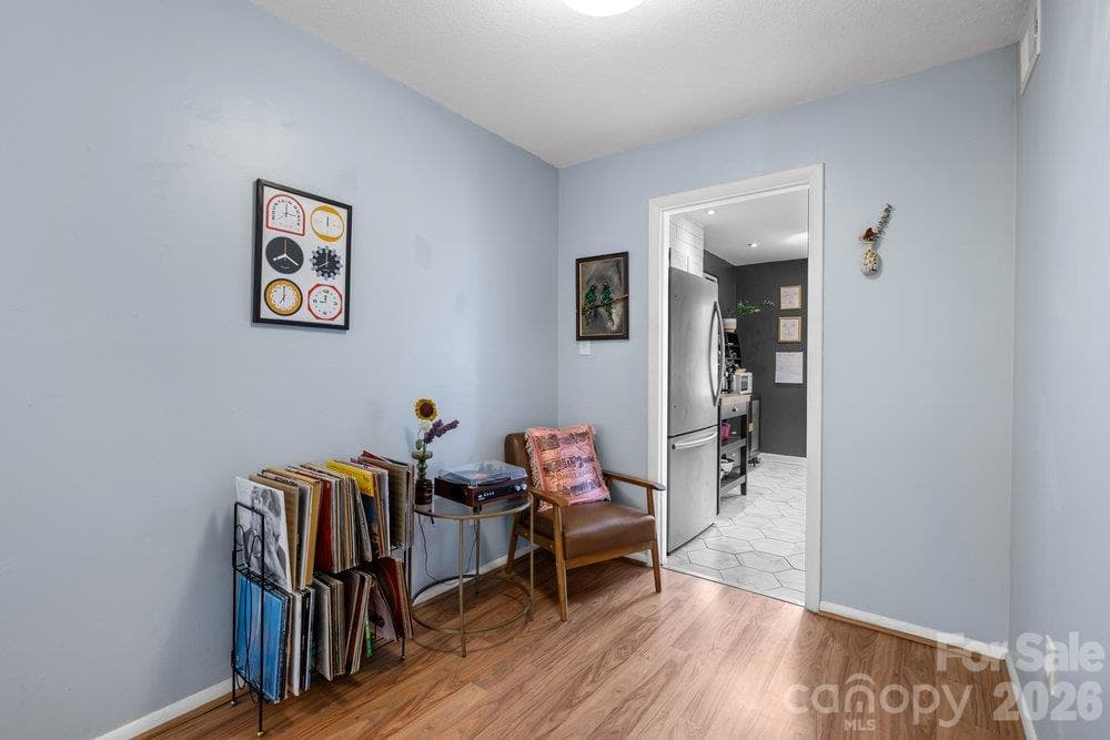 Condominium at 4607 Hedgemore Drive, Charlotte, photo 5 of 20