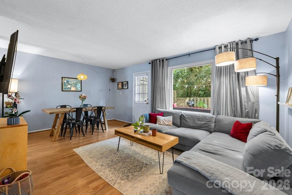 Condominium at 4607 Hedgemore Drive, Charlotte, photo 7 of 20
