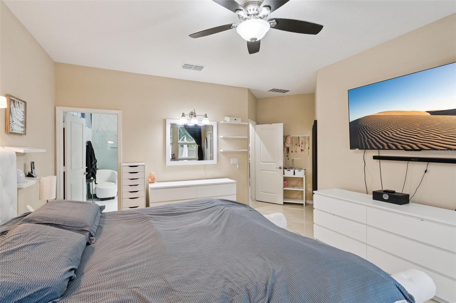 Single Family Residence at 536 BOTTLEBRUSH LOOP, SANFORD, photo 16 of 39