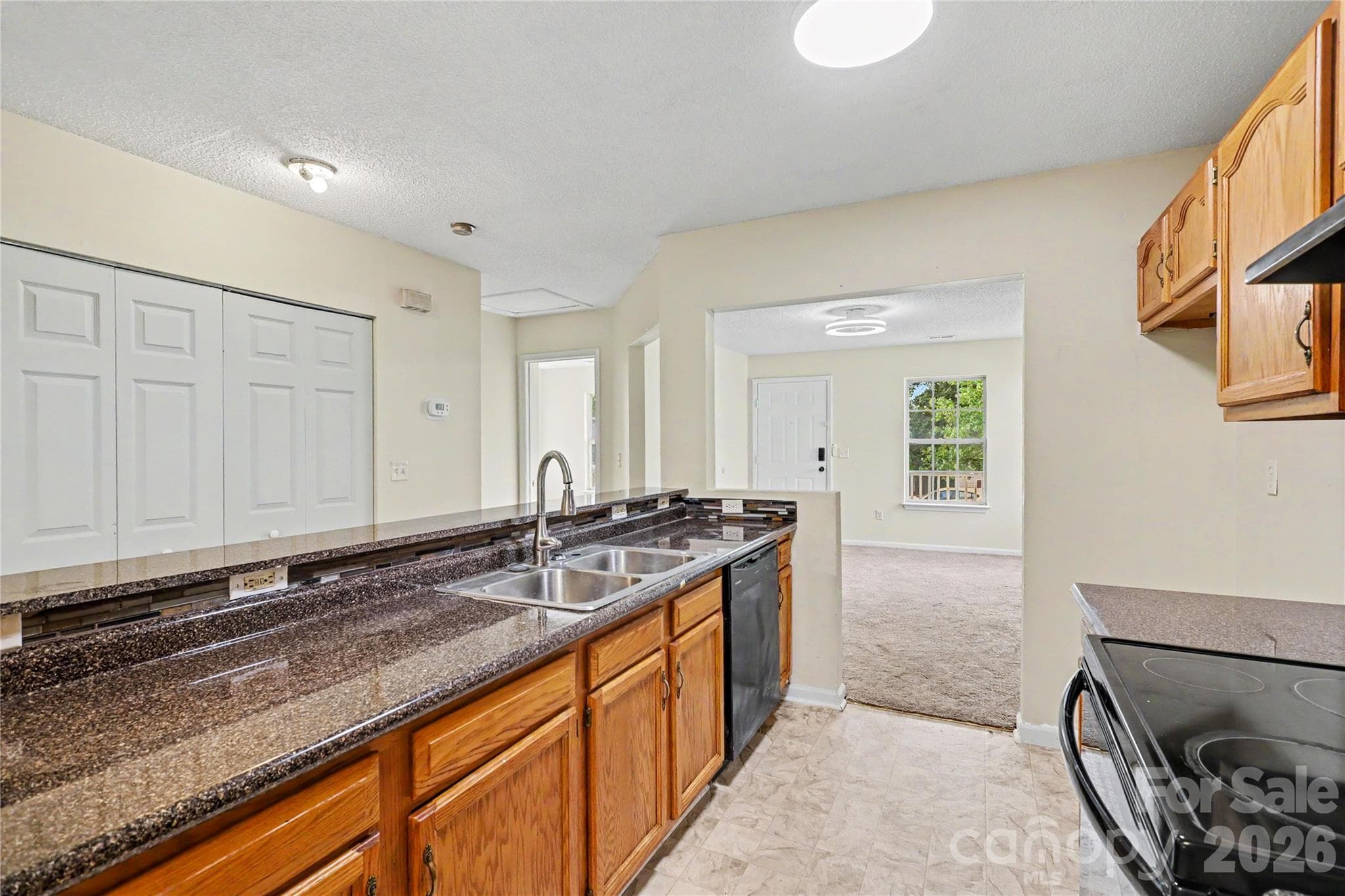 Single Family Residence at 1611 Dendy Lane, Pineville, photo 9 of 26