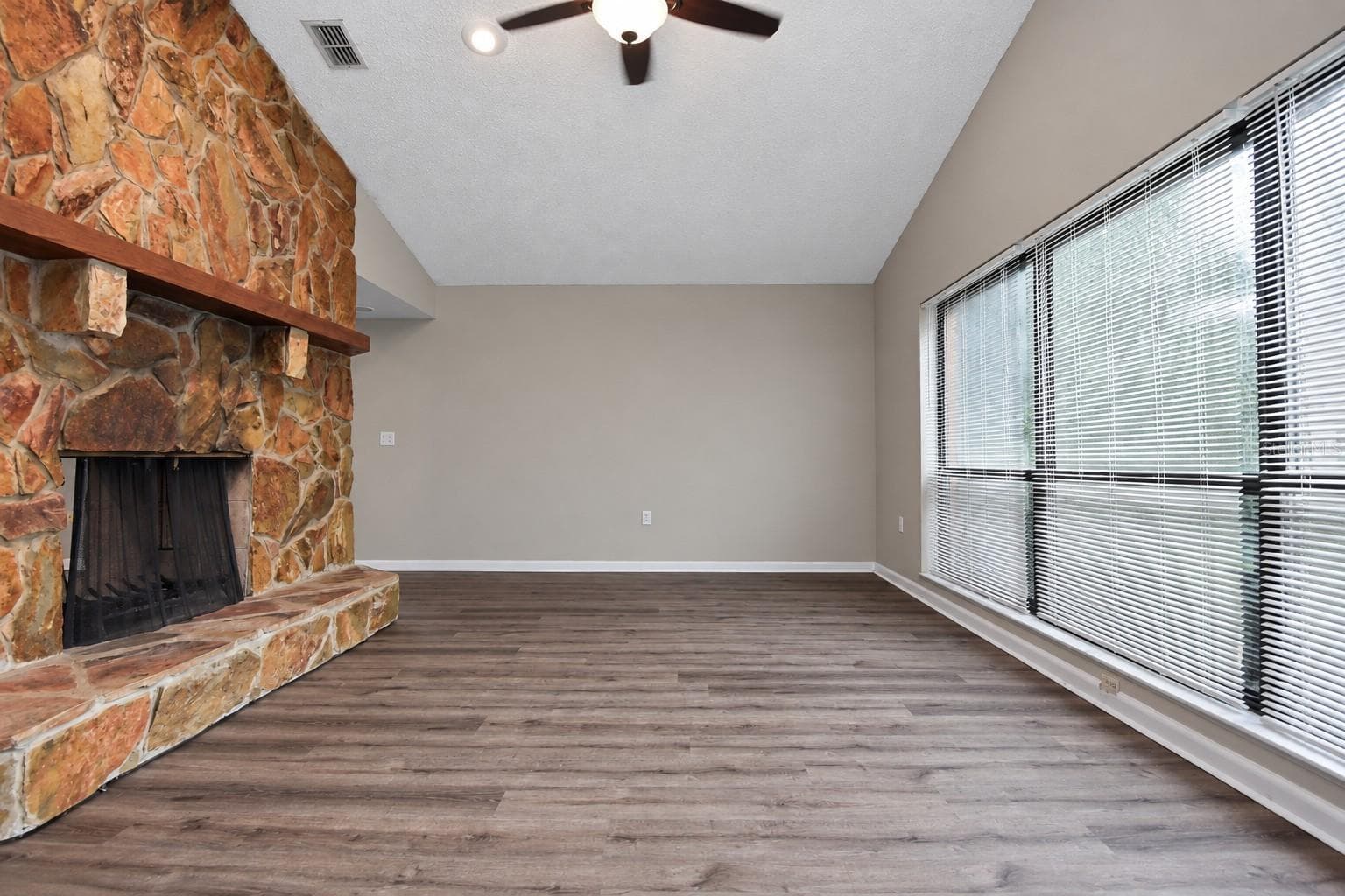 Single Family Residence at 10192 SWANSON CT, SPRING HILL, photo 22 of 75