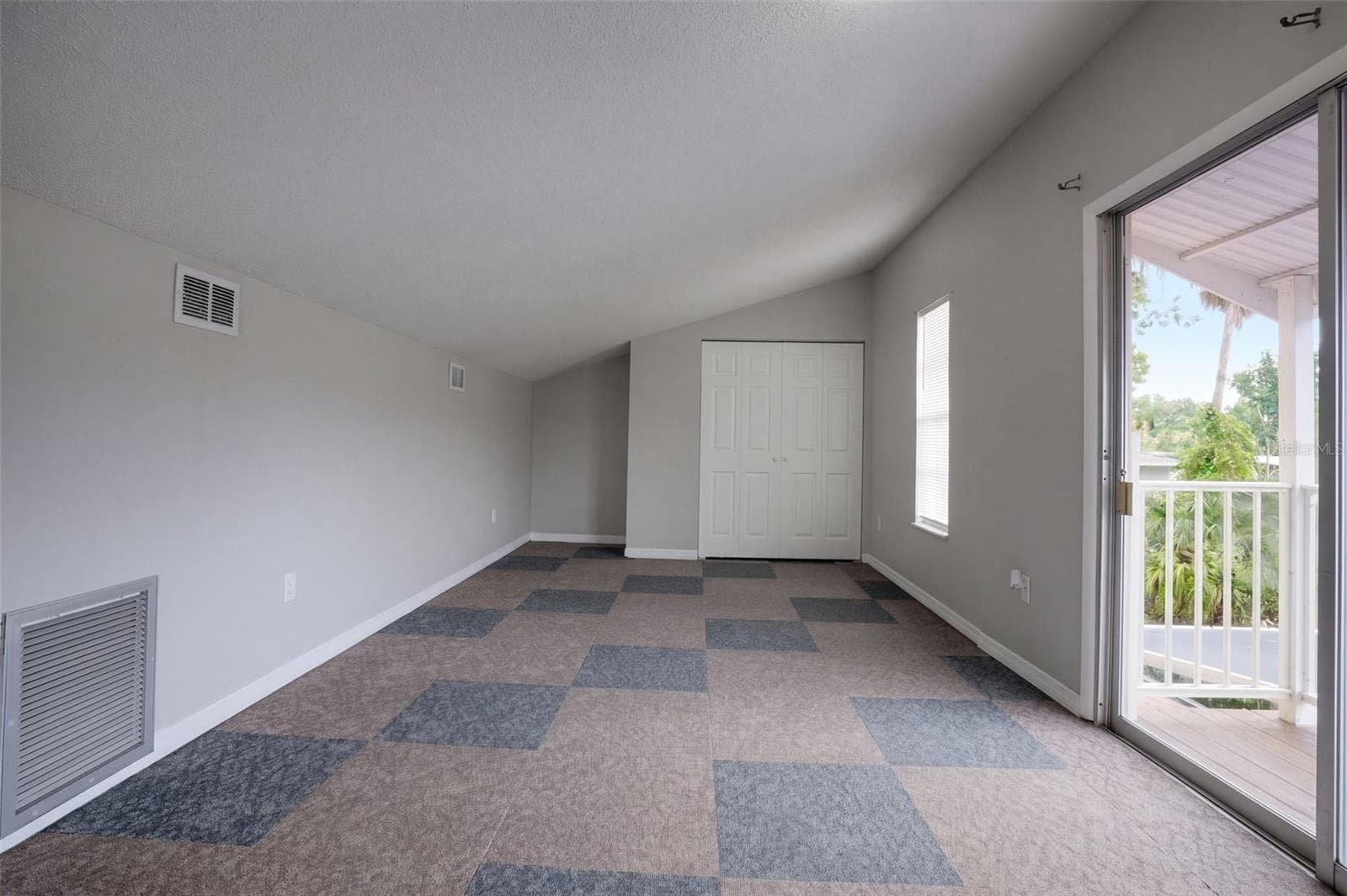 Single Family Residence at 1627 CANAL CT, TAVARES, photo 20 of 33