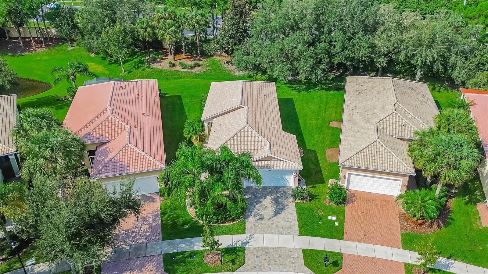 Single Family Residence at 15906 COBBLE MILL DR, WIMAUMA, photo 53 of 79