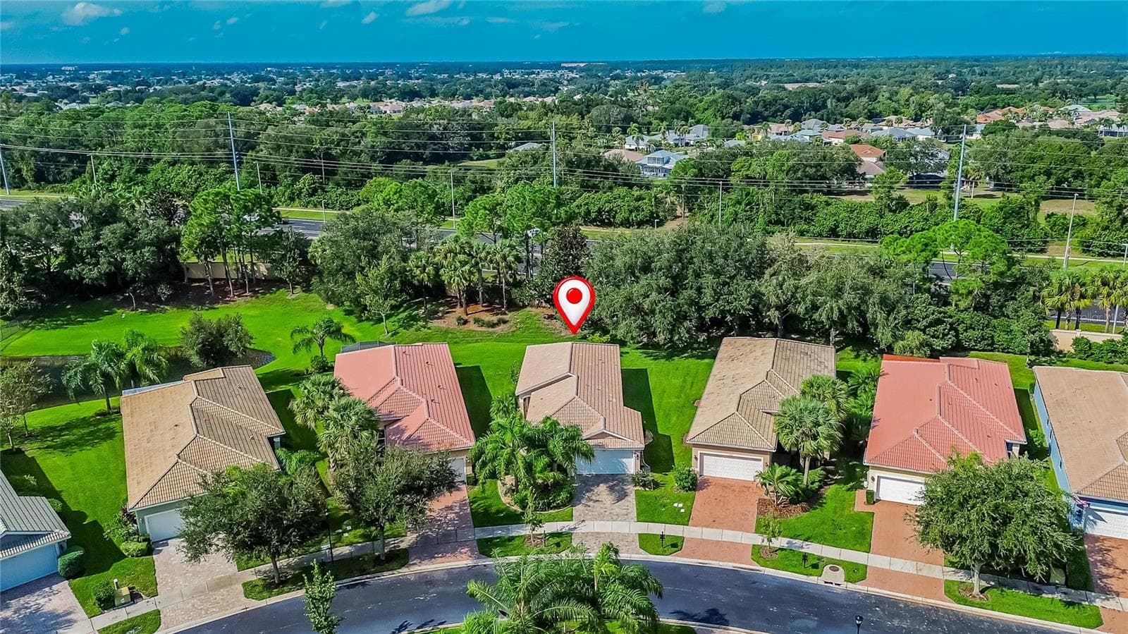 Single Family Residence at 15906 COBBLE MILL DR, WIMAUMA, photo 56 of 79