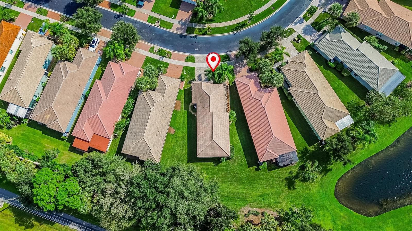 Single Family Residence at 15906 COBBLE MILL DR, WIMAUMA, photo 59 of 79