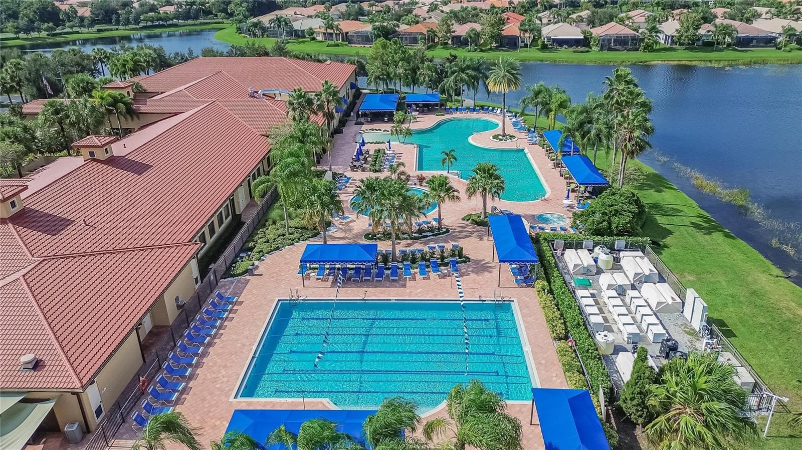 Community Pools - 15906 COBBLE MILL DR, WIMAUMA
