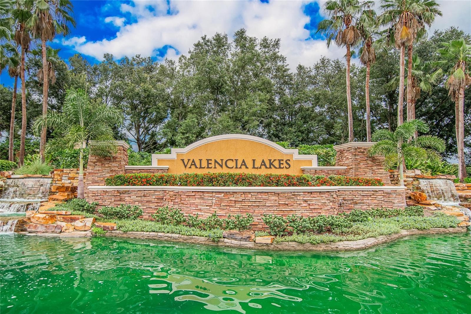 Valencia Lakes Community - 15906 COBBLE MILL DR, WIMAUMA