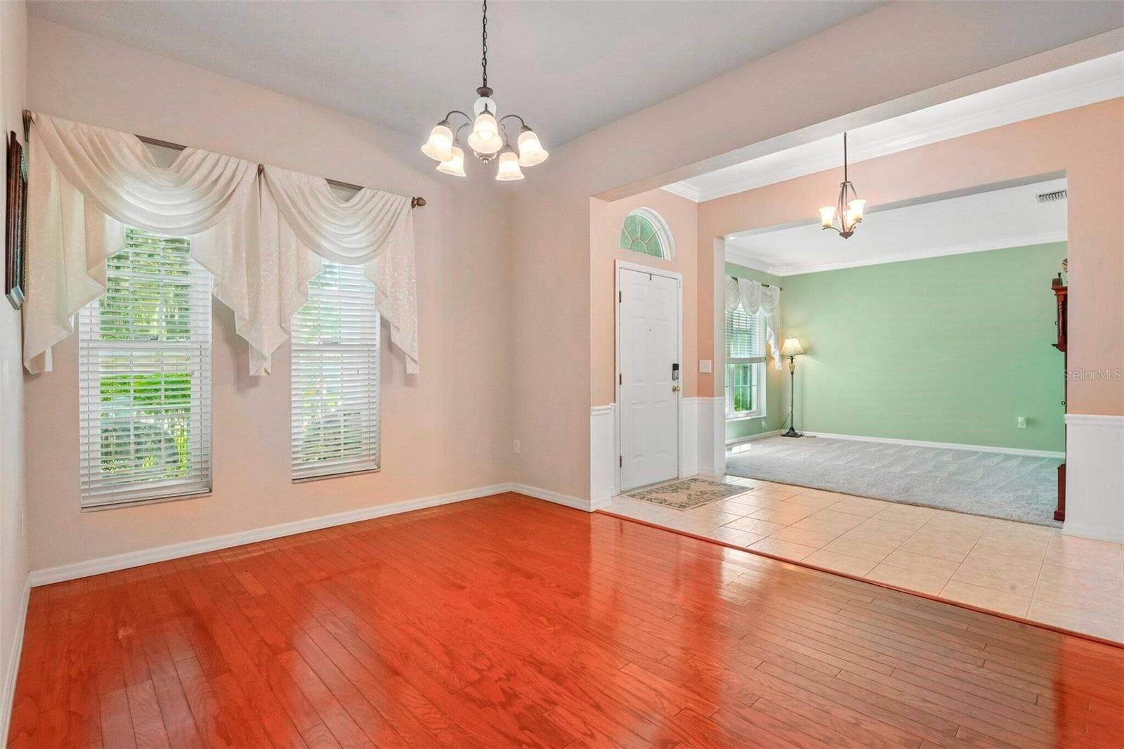 Single Family Residence at 1535 ROLLING MEADOW DR, VALRICO, photo 4 of 30
