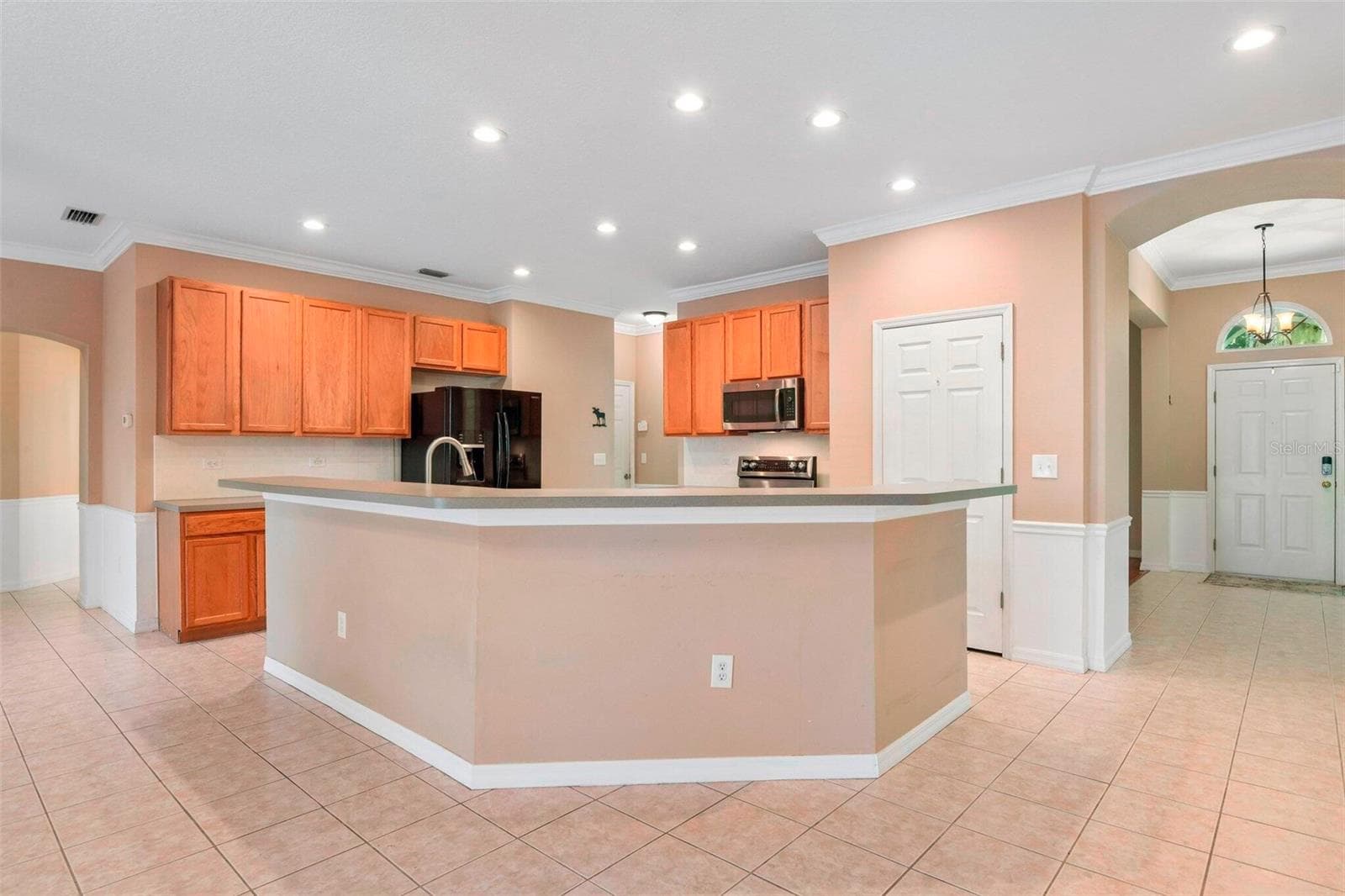 Single Family Residence at 1535 ROLLING MEADOW DR, VALRICO, photo 8 of 30