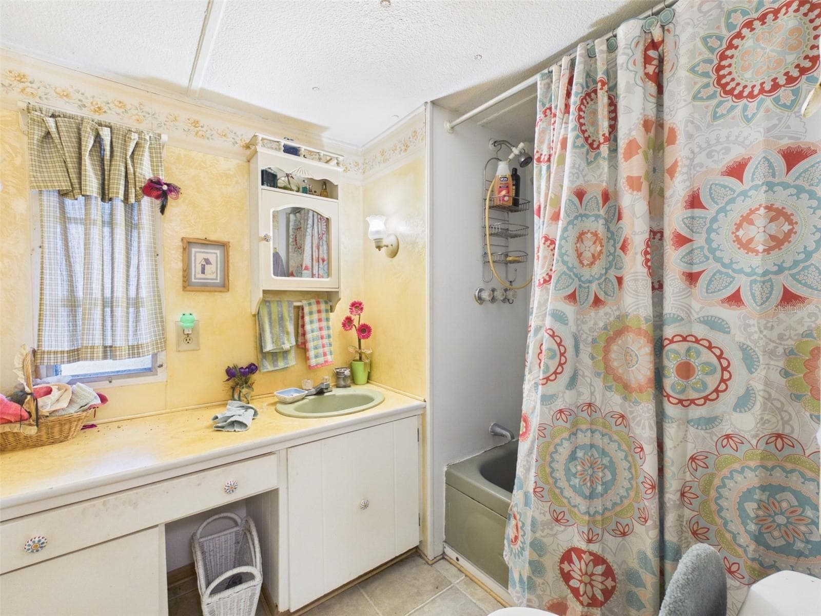 Mobile Home at 6530 NE 2ND PL, OCALA, photo 14 of 21