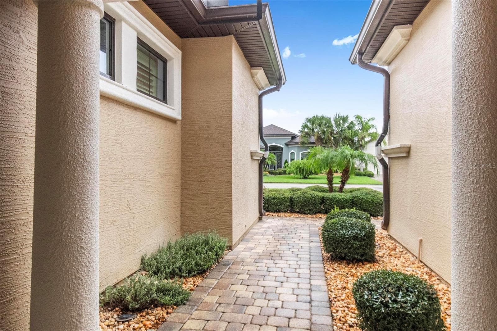 Single Family Residence at 627 ELK RIVER DR, ORMOND BEACH, photo 6 of 47