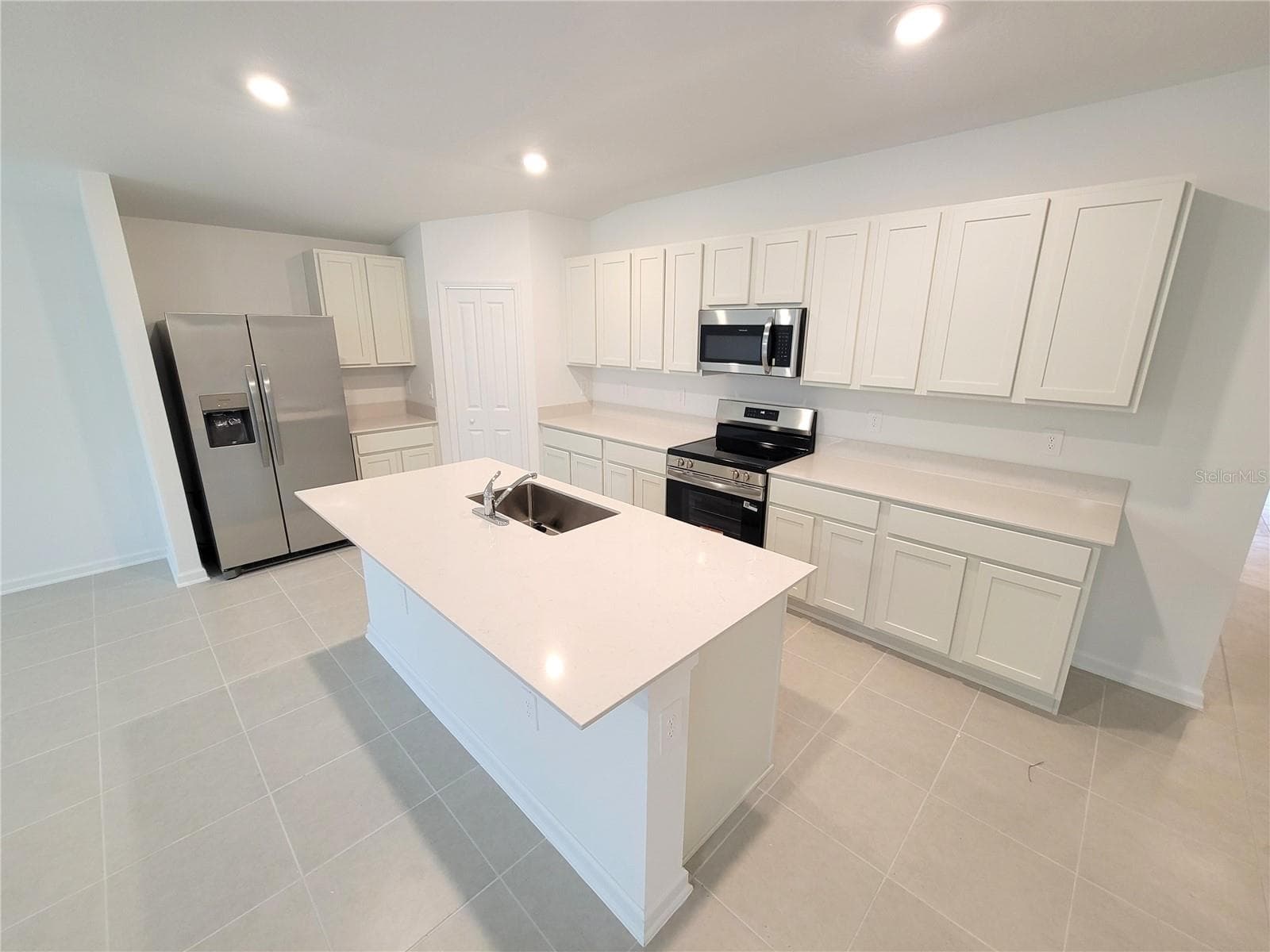 Single Family Residence at 3007 TOTEM RD, EAGLE LAKE, photo 6 of 26