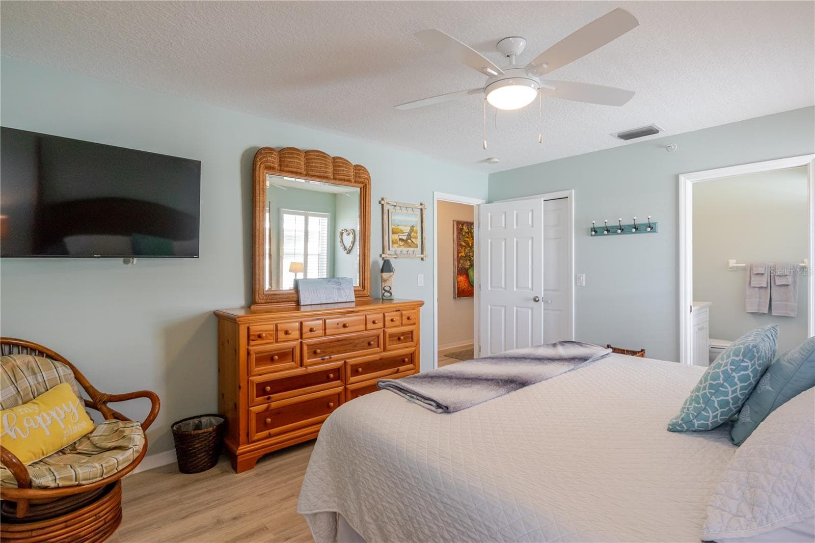 Condominium at 1904 GULF BLVD #D, INDIAN ROCKS BEACH, photo 17 of 34