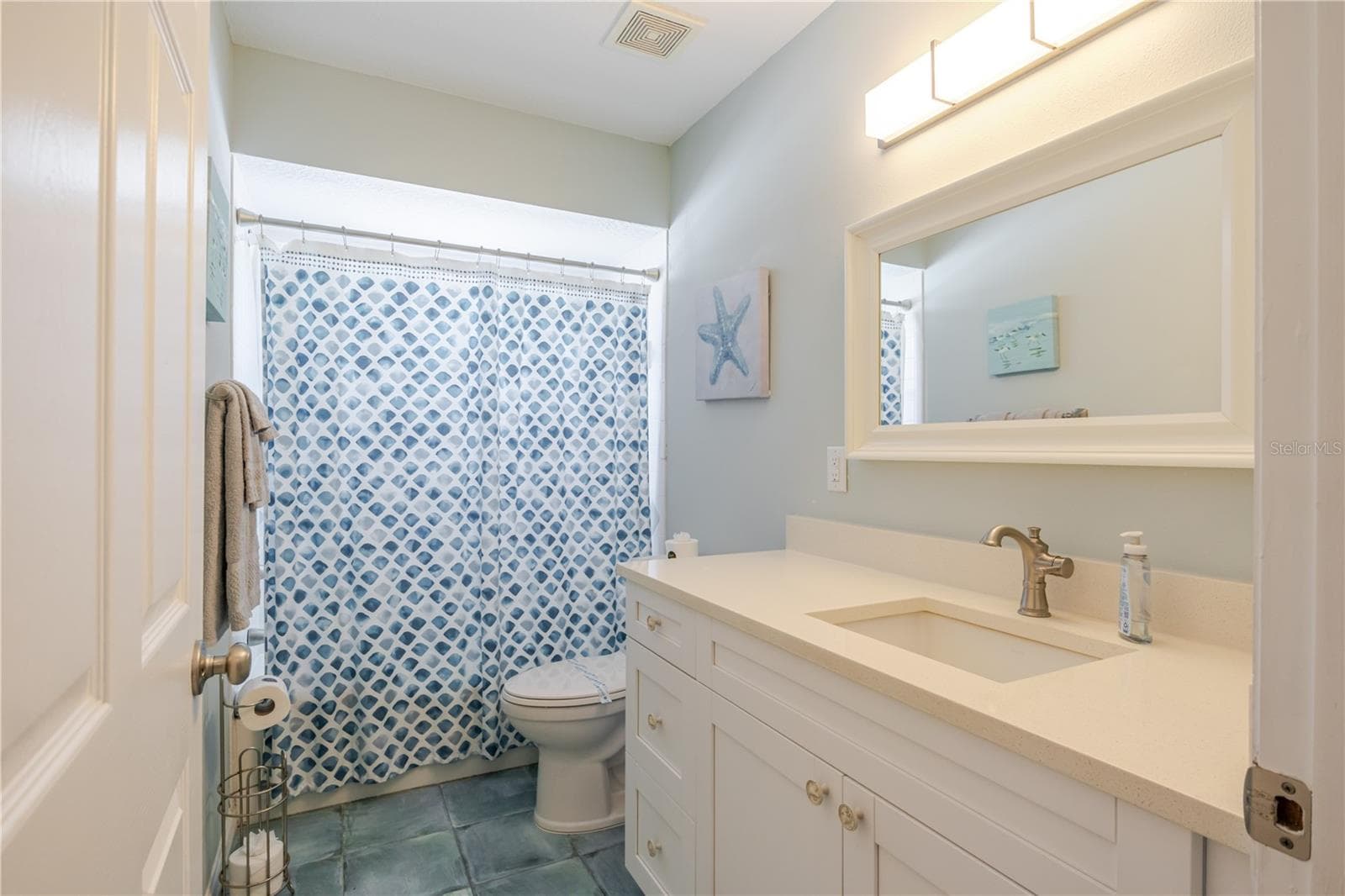 Condominium at 1904 GULF BLVD #D, INDIAN ROCKS BEACH, photo 23 of 34