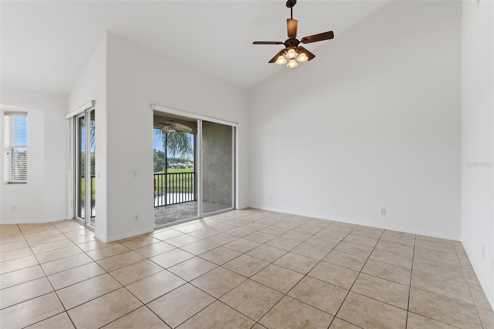 Condominium at 1003 FAIRWAYCOVE LN #207, BRADENTON, photo 8 of 45