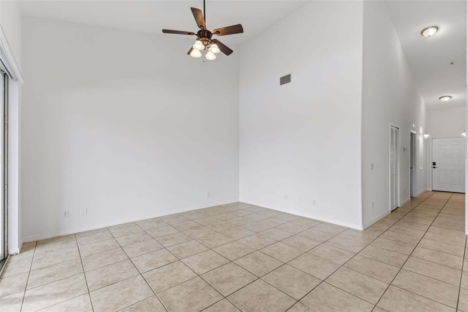 Condominium at 1003 FAIRWAYCOVE LN #207, BRADENTON, photo 31 of 45