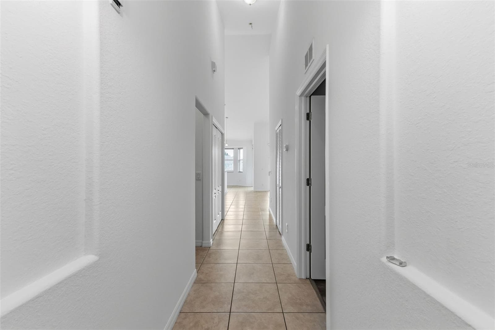 Condominium at 1003 FAIRWAYCOVE LN #207, BRADENTON, photo 39 of 45