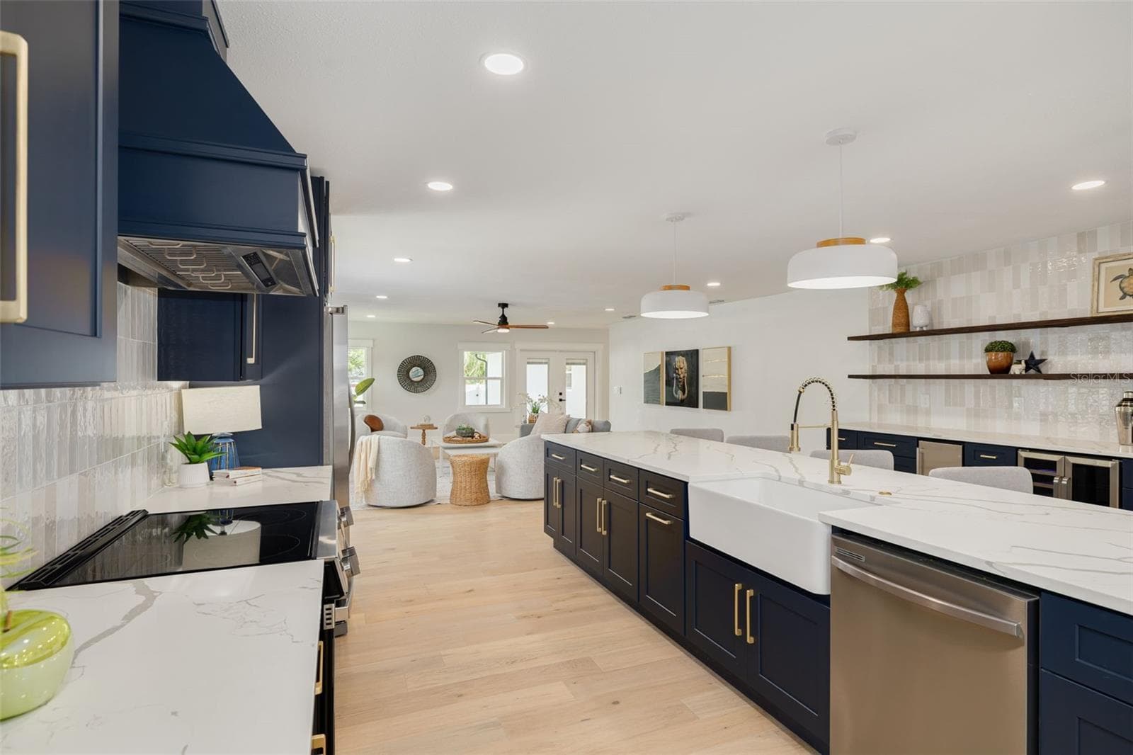 Single Family Residence at 2725 4TH AVE S, ST PETERSBURG, photo 12 of 36