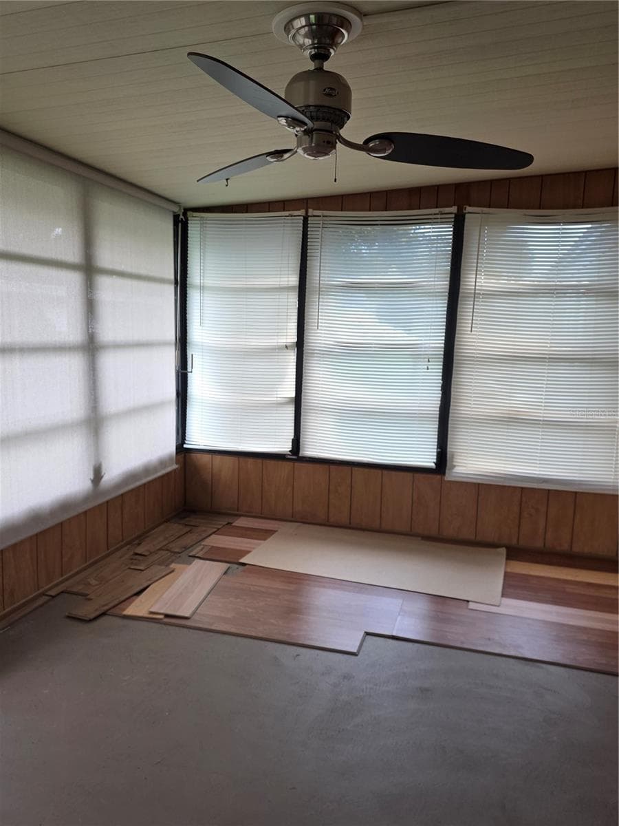 Concrete Floor in Screen Room ready to customize - 2159 CANOPY CIR #135, ZELLWOOD