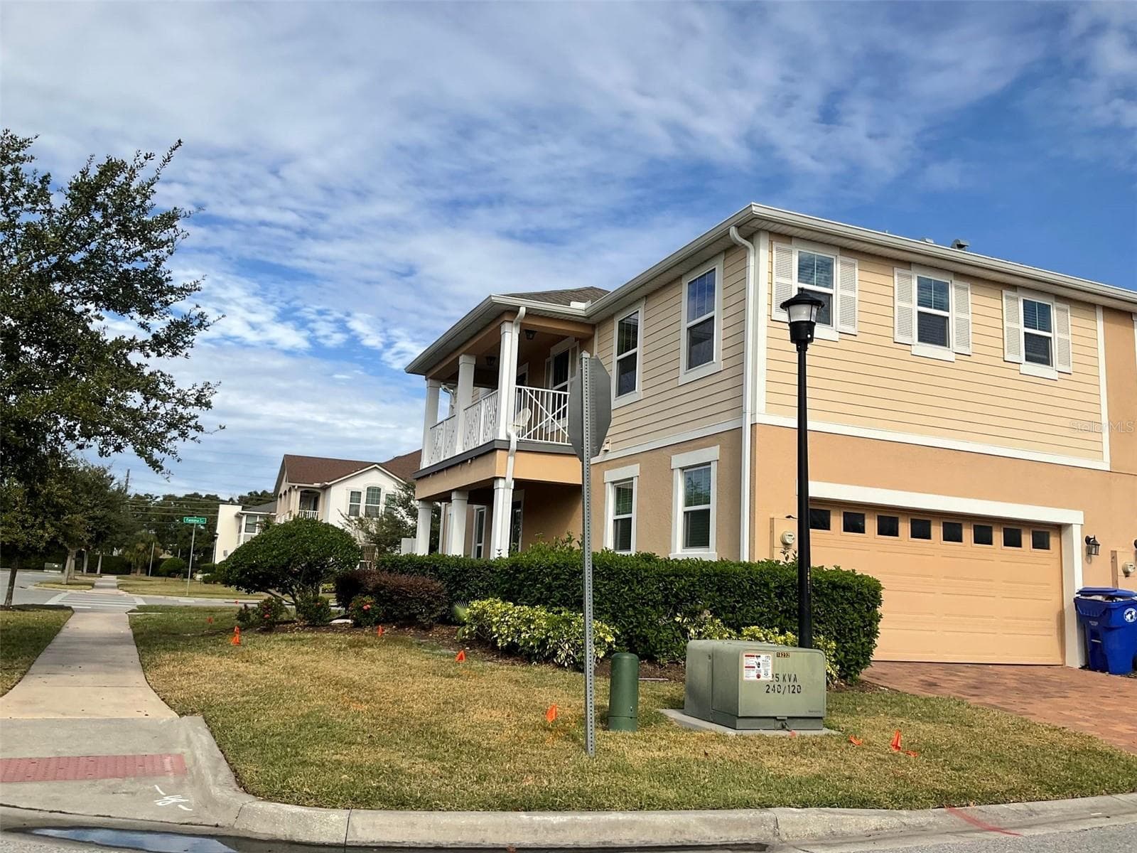 side garage view - 2564 FASSONA DR, KISSIMMEE