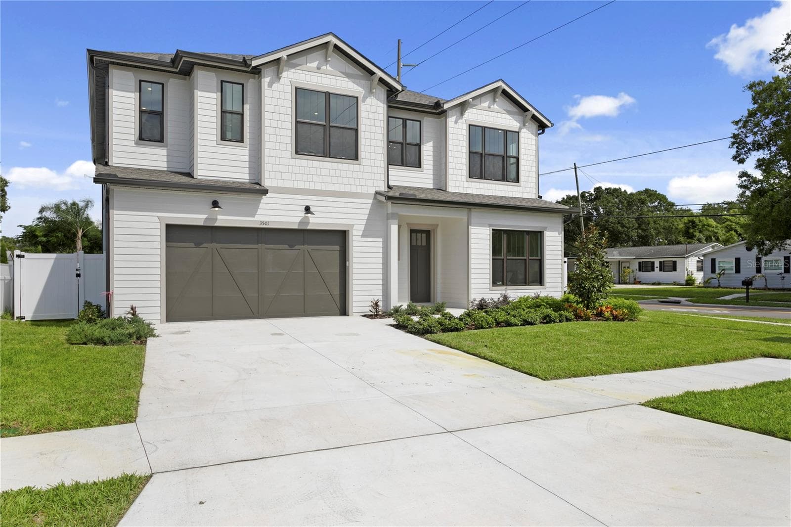 Single Family Residence at 3501 W ROGERS AVE, TAMPA, photo 3 of 75