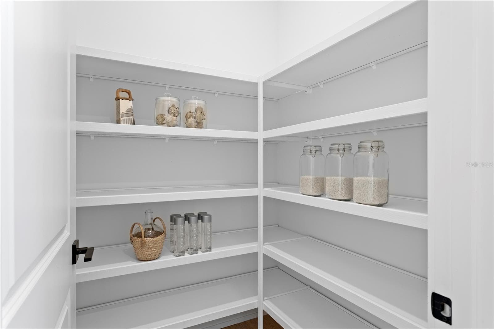 Pantry - 3501 W ROGERS AVE, TAMPA