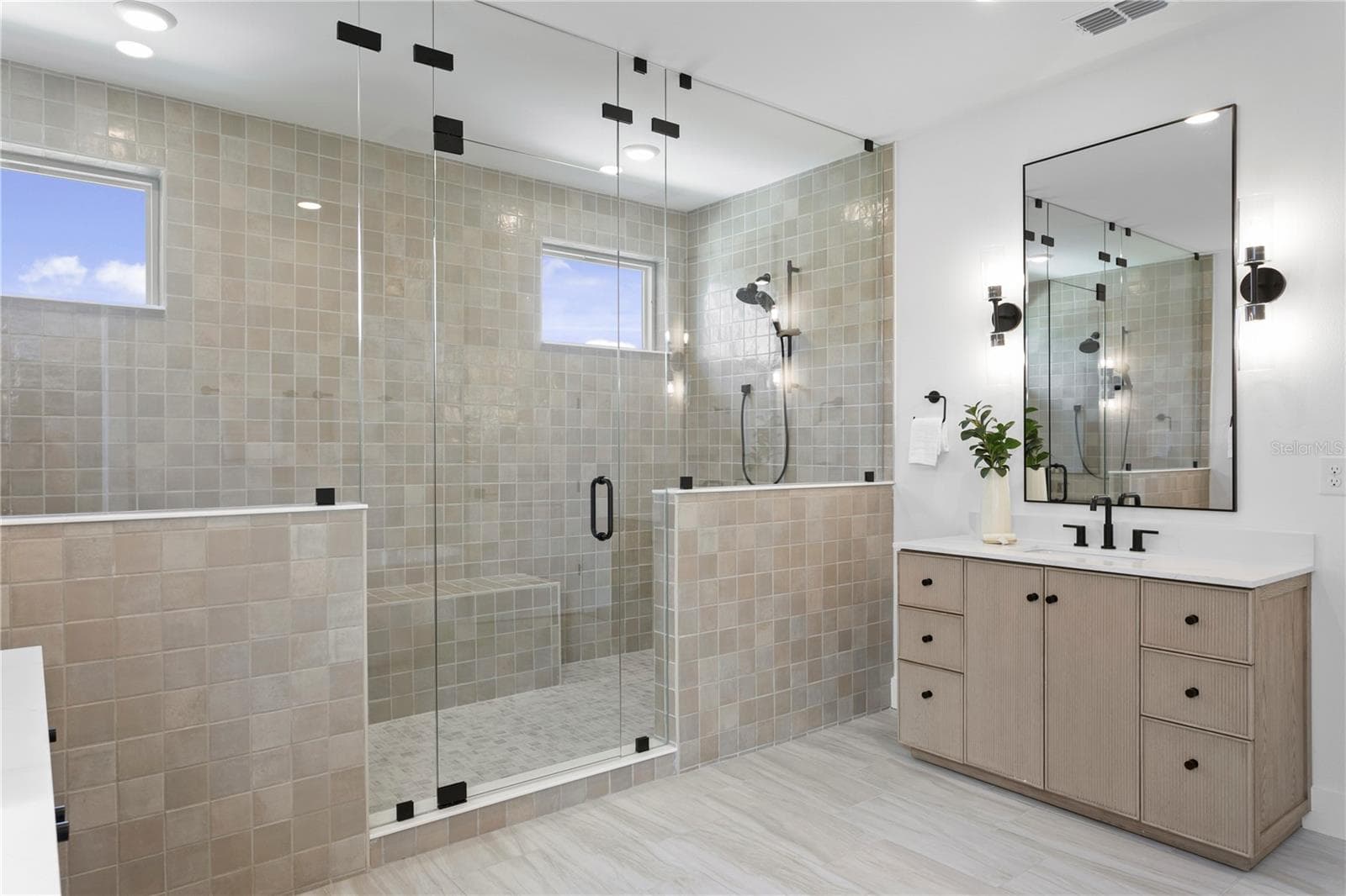 Primary Bathroom - 3501 W ROGERS AVE, TAMPA