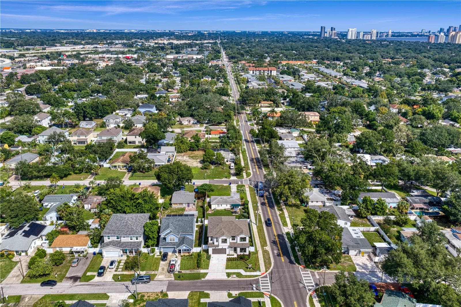 Single Family Residence at 3501 W ROGERS AVE, TAMPA, photo 74 of 75