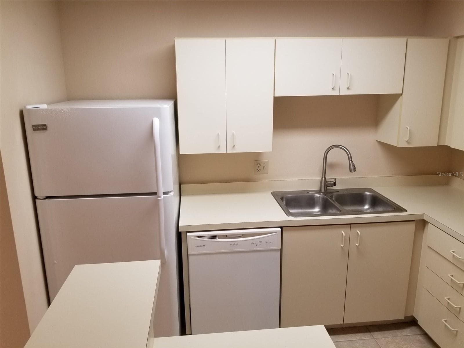 Condominium at 420 FORESTWAY CIR #207, ALTAMONTE SPRINGS, photo 5 of 23