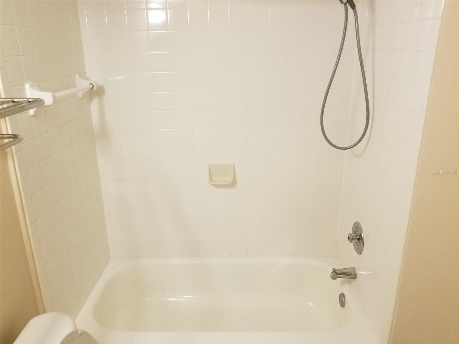 Condominium at 420 FORESTWAY CIR #207, ALTAMONTE SPRINGS, photo 15 of 23