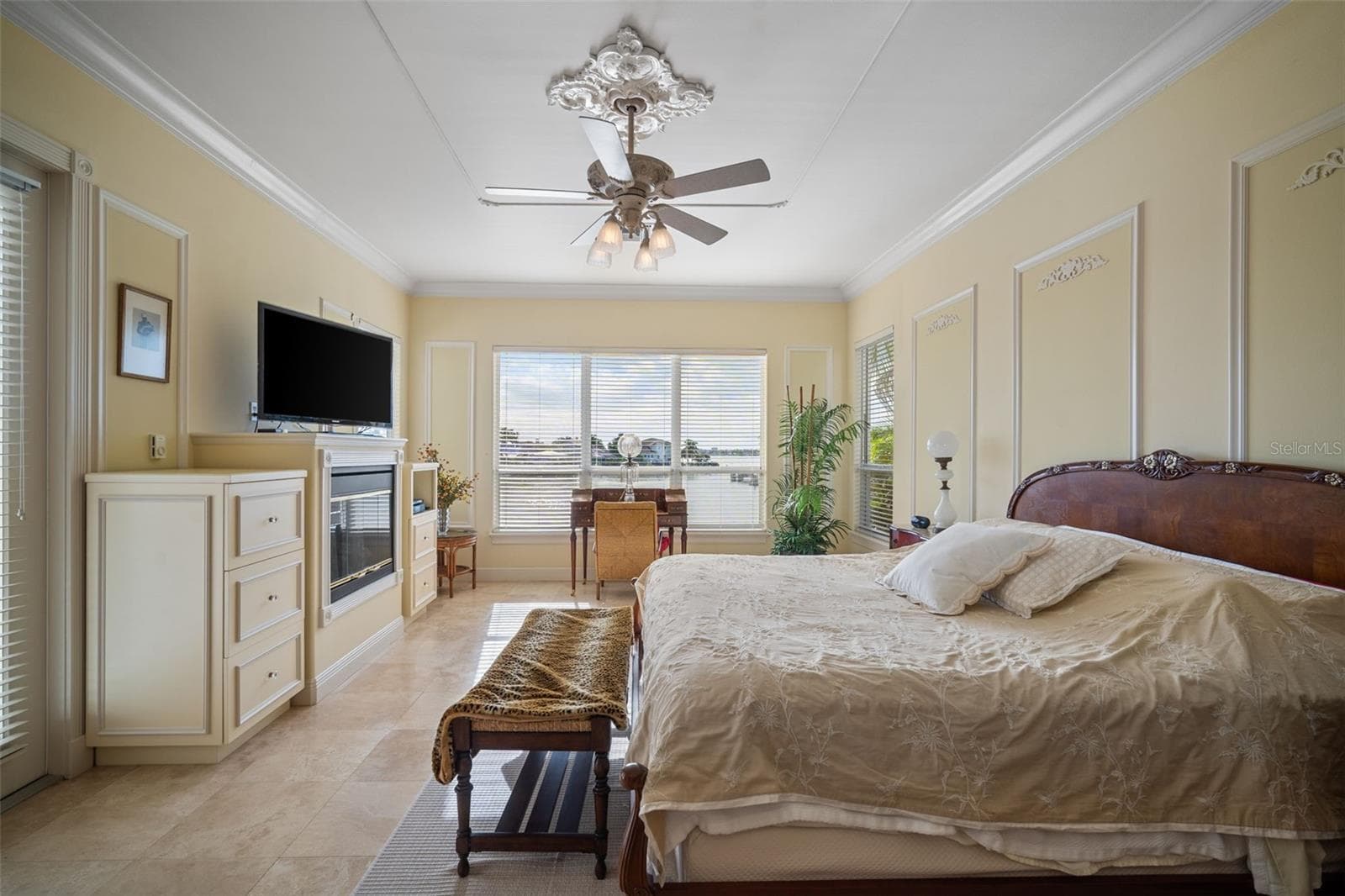 Single Family Residence at 1444 HARBOR DR, SARASOTA, photo 24 of 43