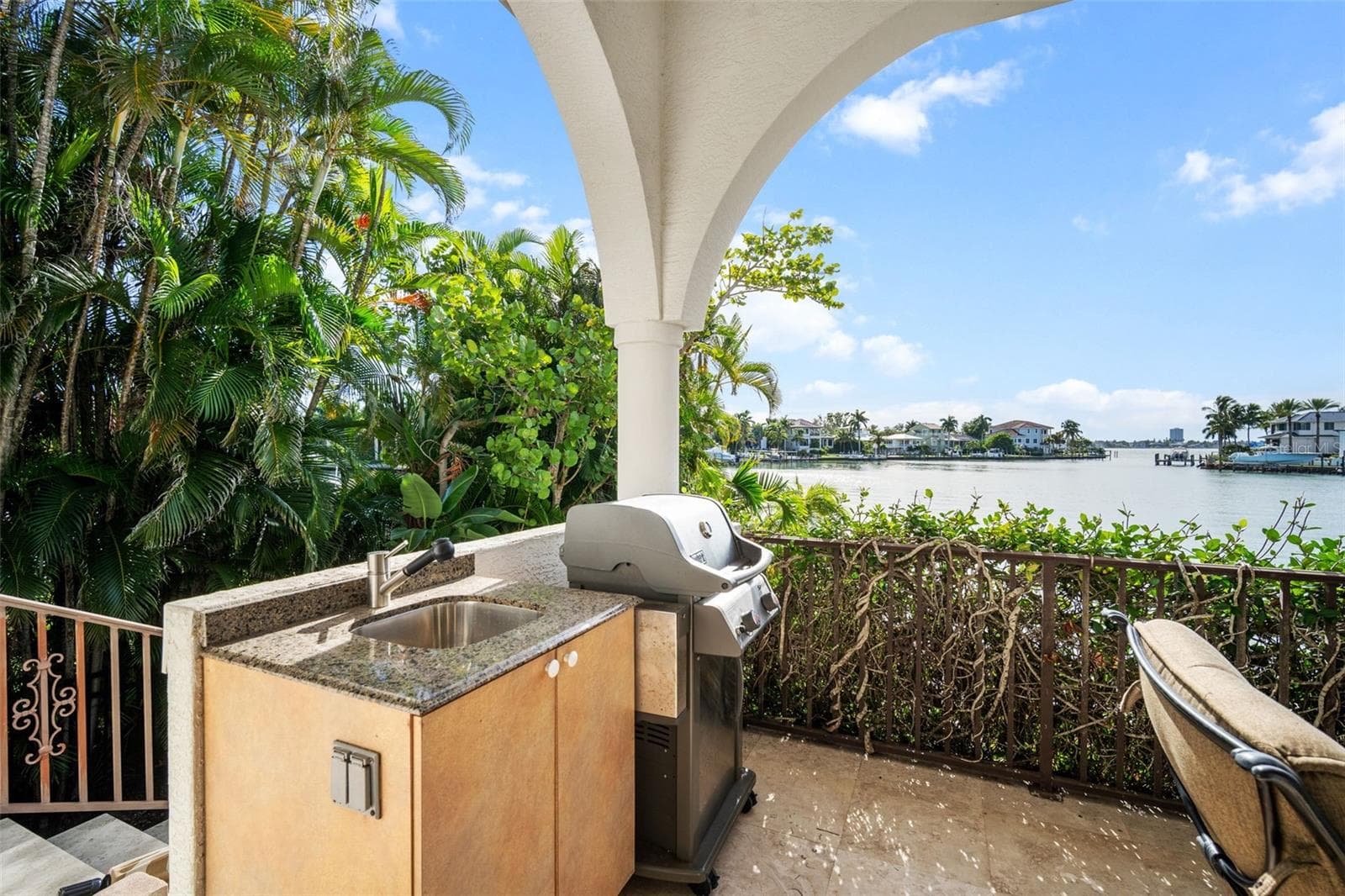 Single Family Residence at 1444 HARBOR DR, SARASOTA, photo 31 of 43