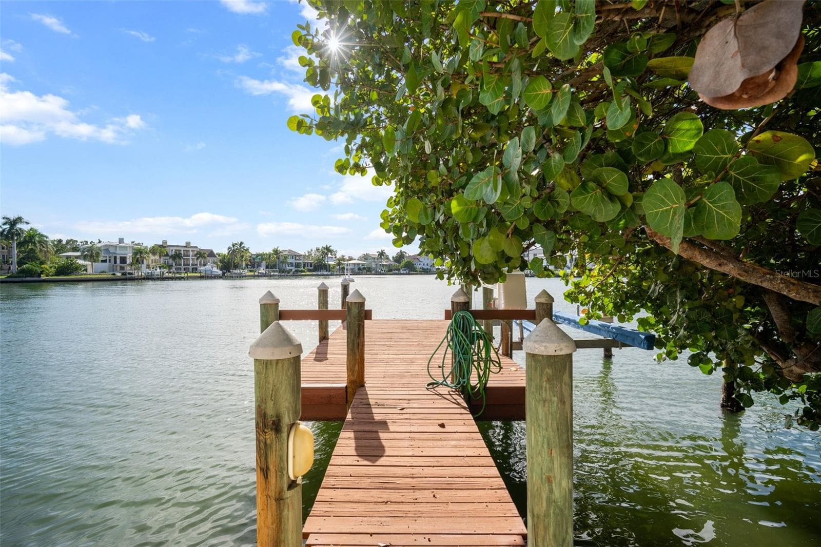 Single Family Residence at 1444 HARBOR DR, SARASOTA, photo 38 of 43