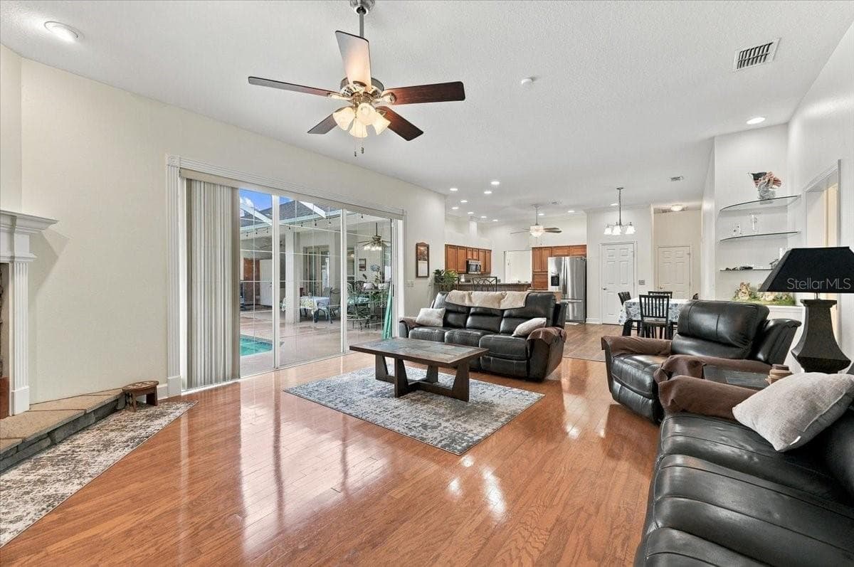 Single Family Residence at 5599 SUMMERLAND HILLS DR, LAKELAND, photo 6 of 74