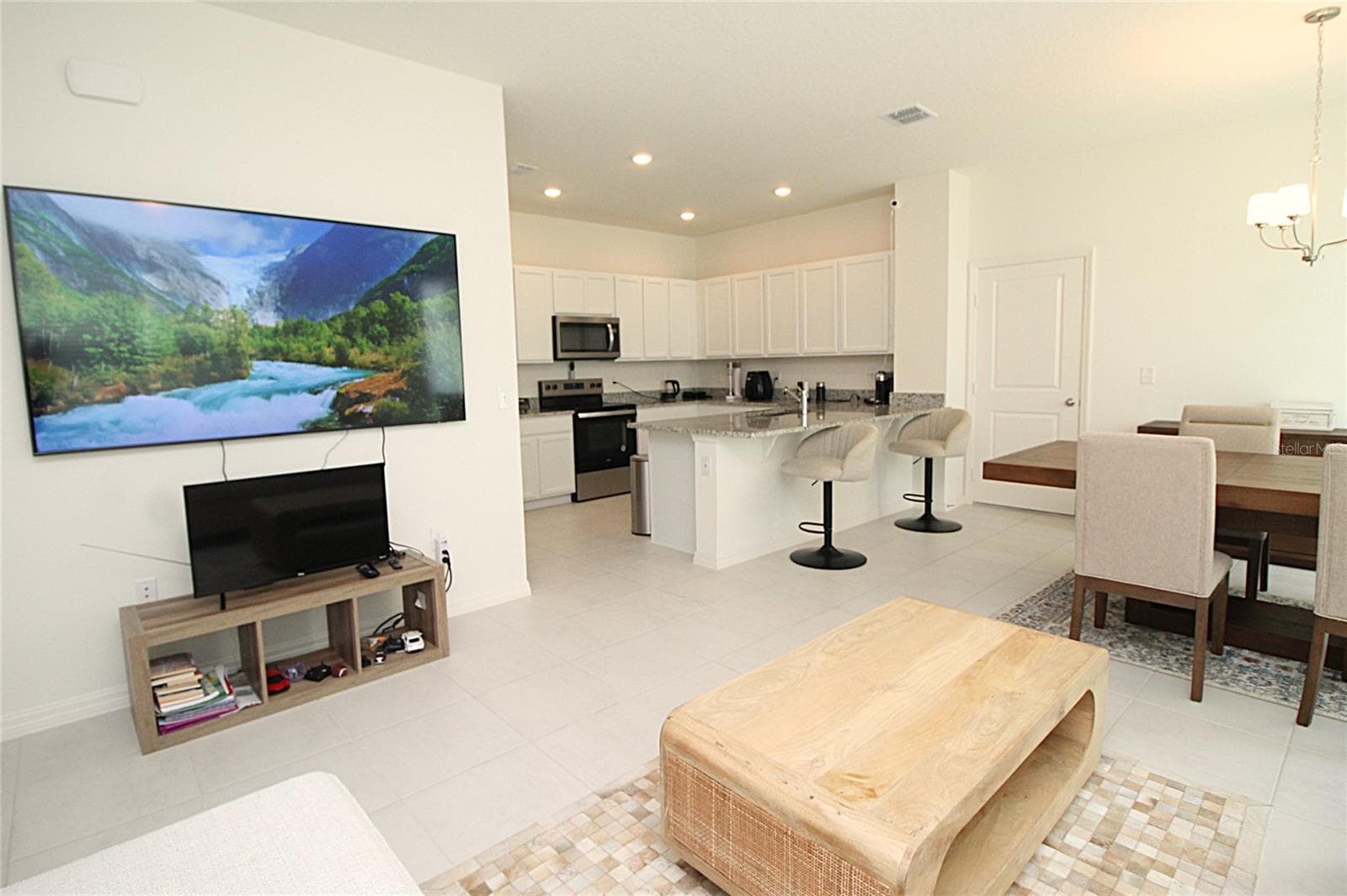 Single Family Residence at 7245 BIG CEDAR ALY, GROVELAND, photo 3 of 20