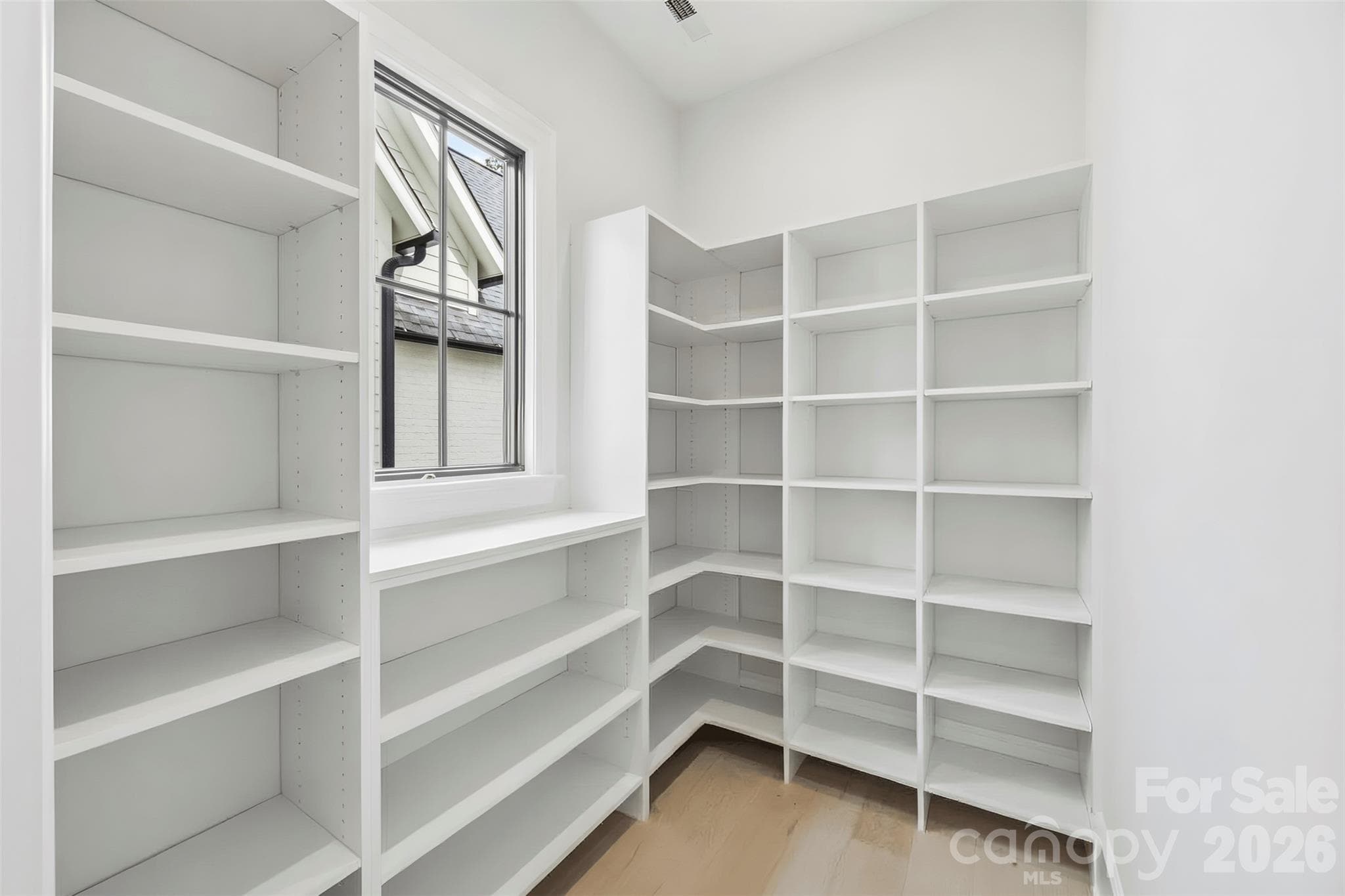 Walk-in pantry - 6222 Louis Patrick Lane, Charlotte