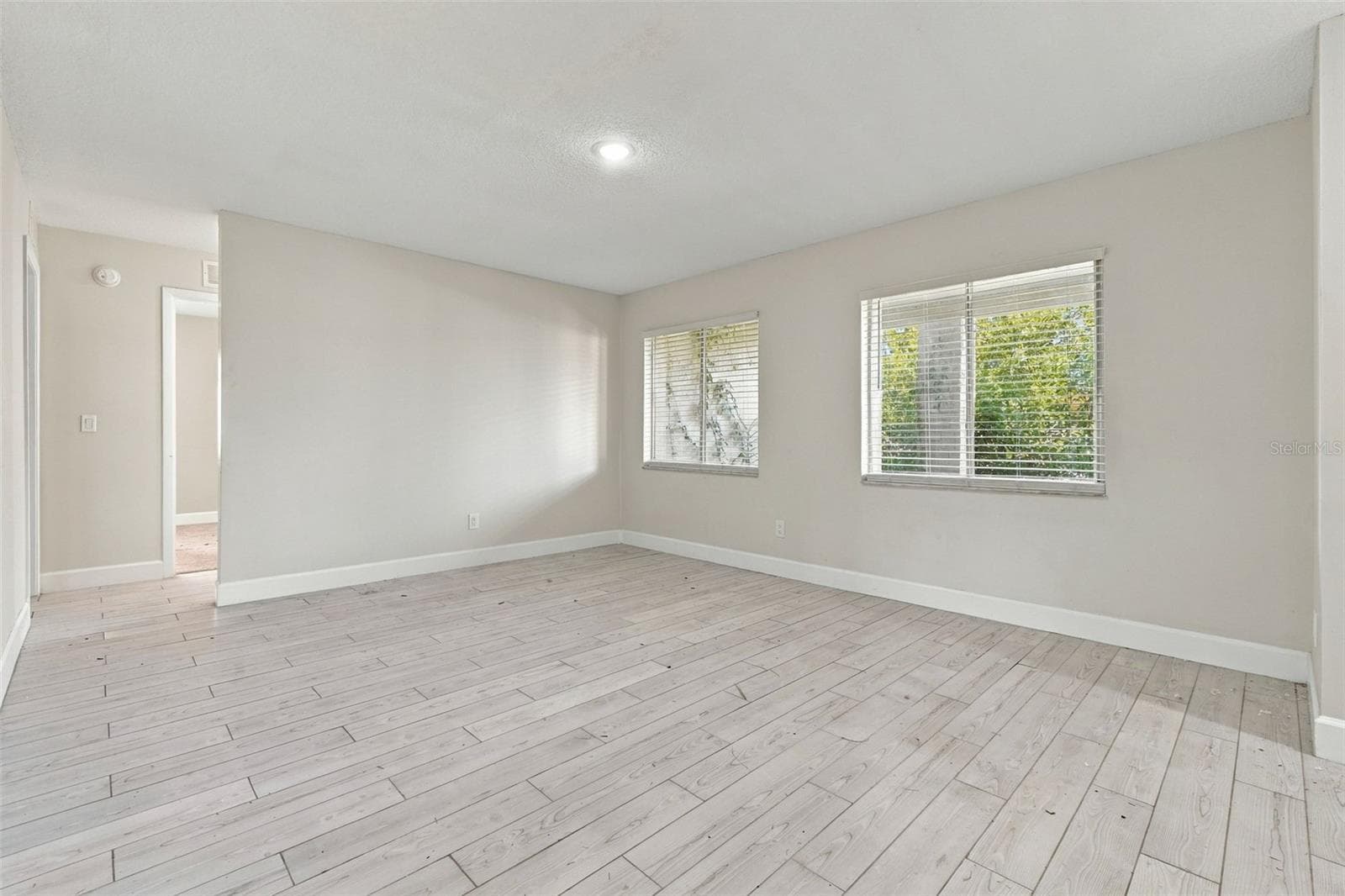 Single Family Residence at 645 VENEER DR, ALTAMONTE SPRINGS, photo 10 of 29